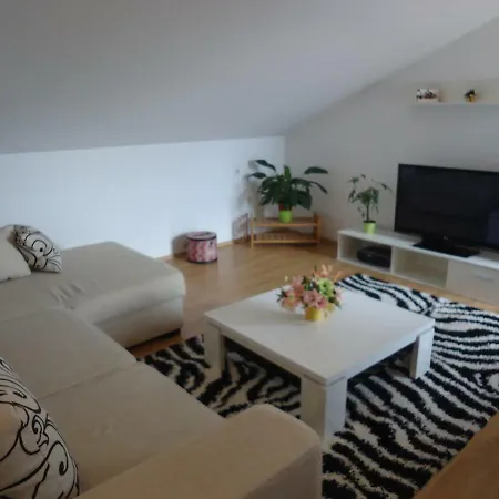 Korina Apartment *
